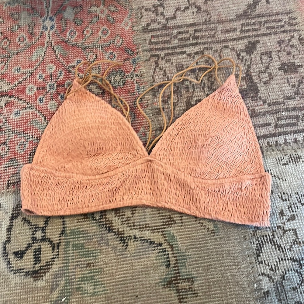 This is an olive/sage bralette. Size- large